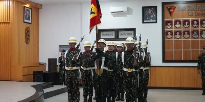 Batalyon A Pelopor Satuan Brimob Polda Kaltim menyelenggarakan upacara Penyucian Tunggul "Tanggap Cendekia Waspada" di Aula Satya Haprabu, Mako Sat Brimob Polda Kaltim, Kawasan Stal Kuda Balikpapan, pada Sabtu (13/09/2025). Foto: HO/Humas Polda Kaltim