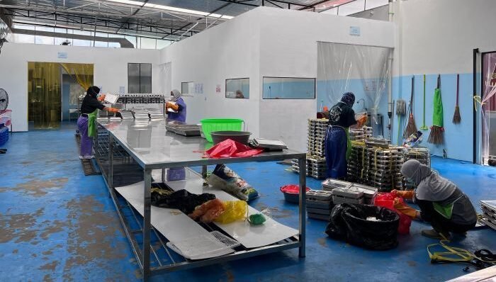 Dapur pengolahan makanan bergizi gratis yang dikelola SPPG Sungai Pinang Mugirejo 2. Foto: BorneoFlash/Nur Ainunnisa