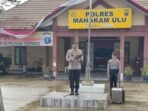 Kapolres Mahakam Ulu AKBP Eko Alamsyah A.Md., S.H., M.H. Saat memimpin langsung apel pagi yang berlangsung di halaman Mako Polres Mahakam Ulu, pada Senin (15/09/2025). Foto: HO/Humas Polres Mahulu