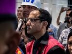 Kejagung resmi menetapkan mantan Mendikbudristek Nadiem Makarim sebagai tersangka kasus dugaan korupsi pengadaan laptop Chromebook di Kemendikbudristek pada periode 2019–2022. Foto: HO/Antara News