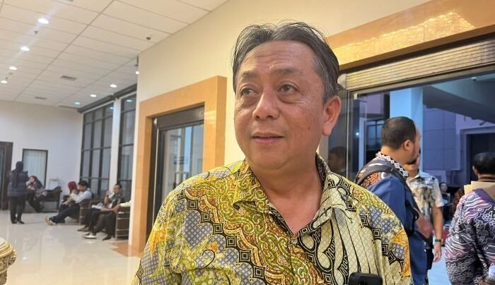 Kepala Dinas Tenaga Kerja dan Transmigrasi (Disnakertrans) Kalimantan Timur, Rozani Erawadi. Foto: BorneoFlash/Nur Ainunnisa