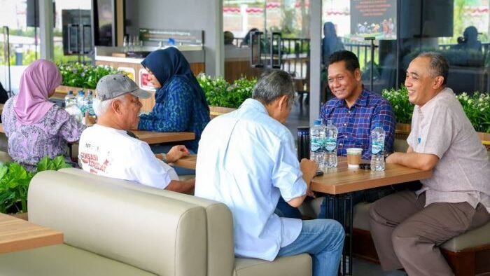 Kepala Otorita IKN Basuki Hadimuljono bersama jajaran menerima kunjungan Direktur Anggaran Bidang Perekonomian dan Kemaritiman (ABID Ekontim), Kementerian Keuangan, Tri Budhianto di Kantor Kementerian Koordinator 3, KIPP, IKN, pada Sabtu (20/09/2025). Foto: HO/Humas Otorita IKN