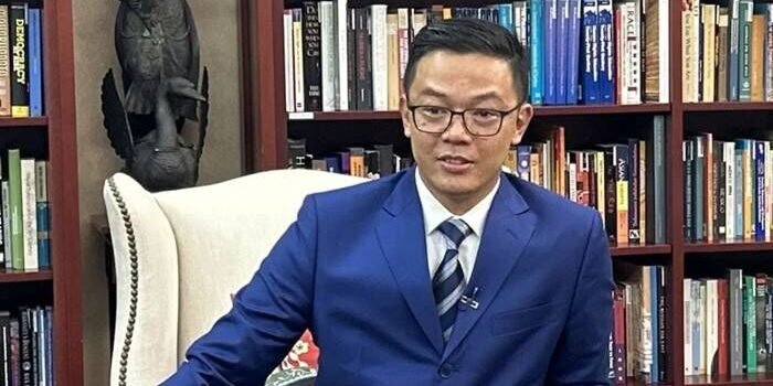 Menteri Luar Negeri (Menlu) Sugiono saat memberikan pengarahan media di PTRI New York, Amerika Serikat, Senin (22/9/2025). FOTO : ANTARA/Kuntum Riswan.