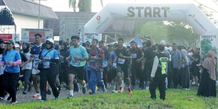 PT Pertamina EP (PEP) Sangatta Field menggelar Fun Run 5K perdana bertema “Menggerakkan Energi Kebaikan" di kawasan Anggrek Hitam Patra Club (AHPC), Sabtu (13/9/2025). Foto: HO/PEP Sangatta Field