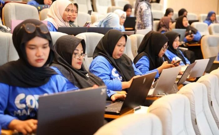 Para peserta Coding Mama dan Difabel Batch V memulai pembelajaran. Foto: HO/Humas Otorita IKN