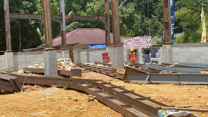 Pembangunan TPST di Kelurahan Graha Indah, Balikpapan Utara, pada Rabu (24/9/2025). Foto: BorneoFlash/Niken Sulastri