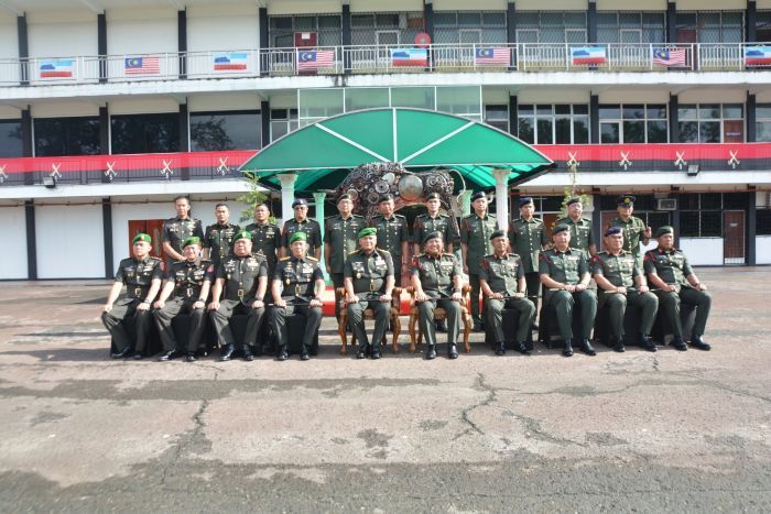 Perkuat Persahabatan, Kodam VI/Mulawarman Laksanakan Kunjungan Timbal Balas ke Divisyen Kelima TDM