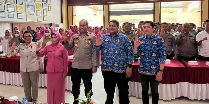 Polresta Balikpapan Menggelar kegiatan Sosialisasi HIV kepada Anggota dan Bhayangkari dilangsungkan di Ruang Lobby Utama Lantai dasar, pada Rabu (17/9/2025). Foto: HO/Humas Polresta Balikpapan