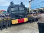 Polresta Balikpapan secara rutin mengasah kemampuan personelnya melalui pelatihan pengendalian massa (Dalmas). Foto: HO/Humas Polresta Balikpapan