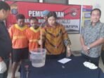 Satreskoba Polresta Balikpapan musnahkan barang bukti sabu dari dua kasus berbeda, pada hari Jumat (19/9/2025). Foto: HO/Humas Polresta Balikpapan