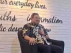 Sekretaris Jenderal Kementerian Komunikasi dan Digital Ismail saat menyampaikan paparannya di Kantor Kementerian Komdigi, Jakarta Pusat pada Jumat (19/9/2025). FOTO : ANTARA/Farhan Arda Nugraha