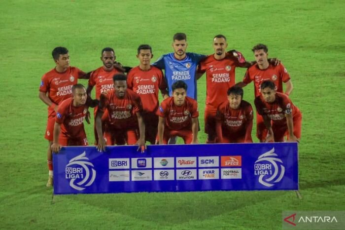 PSBS Biak Kokohkan Dominasi, Semen Padang Pulang dengan Kekalahan