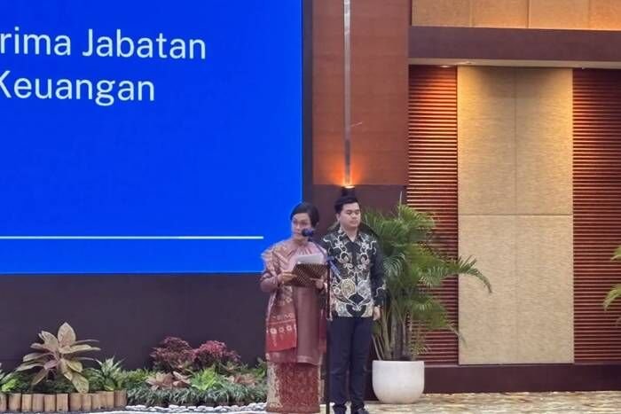 Sri Mulyani Serahkan Jabatan Menkeu kepada Purbaya Yudhi Sadewa