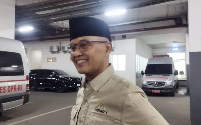 Wakil Ketua Komisi I DPR RI Sukamta di kompleks parlemen, Jakarta. FOTO : ANTARA/Bagus Ahmad Rizaldi