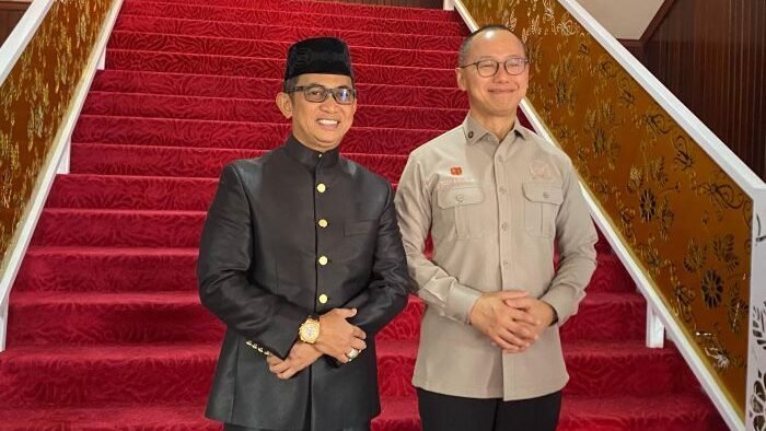 Wakil Ketua MPR RI, Eddy Soeparno bertemu Wali Kota Balikpapan, Rahmad Mas’ud, di Balai Kota Balikpapan, pada Jumat (19/9/2025). Foto: BorneoFlash/Niken Sulastri