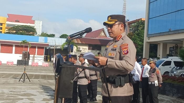 Tegas dan Tanpa Toleransi, Kapolresta Balikpapan Pimpin Langsung Upacara PTDH terhadap Anggota Tak Berdedikasi. Foto: HO/Humas Polresta Balikpapan