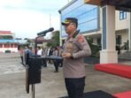 Kapolresta Balikpapan, memimpin apel di halaman Polresta Balikpapan dengan tegas mengingatkan seluruh personel untuk menghindari pelanggaran sekecil apa pun demi menjaga citra dan integritas institusi Polri (8/9/2025). Foto: HO/Humas Polresta Balikpapan