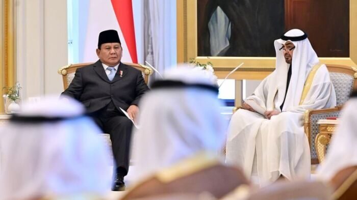 Di Qasr Al Watn, Abu Dhabi (23/11/2024), Presiden RI Prabowo Subianto mengadakan pertemuan dengan Presiden Persatuan Emirat Arab (PEA) Sheikh Mohamed bin Zayed Al Nahyan. Foto: ANTARA/HO-Biro Pers Sekretariat Presiden.