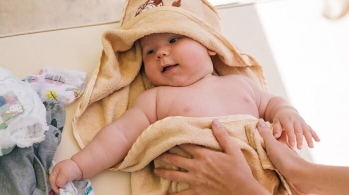 Ilustrasi. Dokter Ingatkan Risiko Bedak Bagi Bayi: Iritasi dan Gangguan Pernapasan. Foto: Pexels