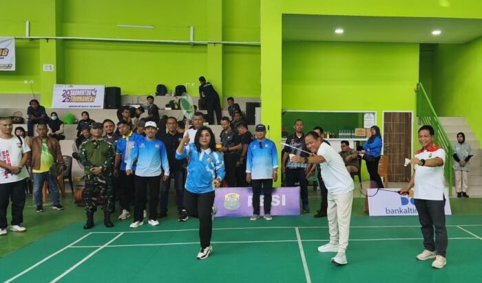 Turnamen Bulu Tangkis Wali Kota Balikpapan Cup 2025 Resmi Dibuka, 335 Atlet Siap Tanding
