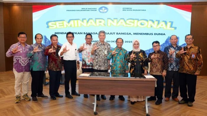 Dalam rangka Bulan Bahasa Nasional Dalam rangka Bulan Bahasa Nasional, Otorita IKN menjadi tuan rumah Seminar Nasional Kebahasaan yang mengusung tema “Mendaulatkan Bahasa, Merajut Bangsa, Menembus Dunia” pada Jumat (14/10/2025). Foto: HO/Humas Otorita IKN