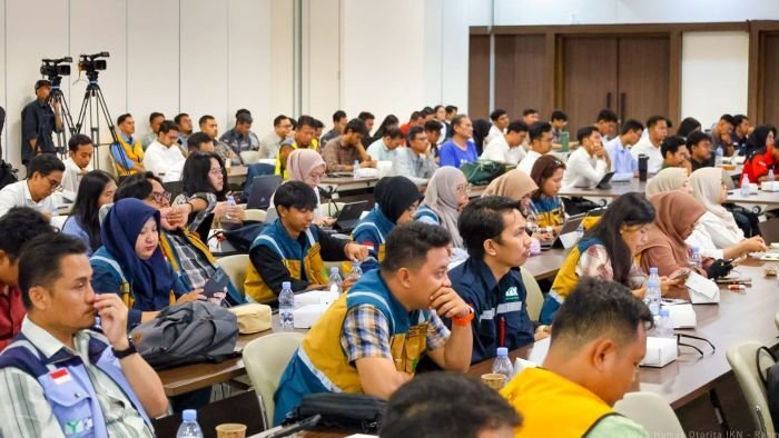 Dihadiri oleh puluhan peserta, baik dari pegawai Otorita IKN maupun konsultan dan jasa penyedia konstruksi, sosialisasi Bangunan Gedung Cerdas (BGC) dilaksanakan di Ruang Serbaguna Kemenko 1, KIPP Nusantara, pada Rabu (22/10/2025). Foto: HO/Humas Otorita IKN