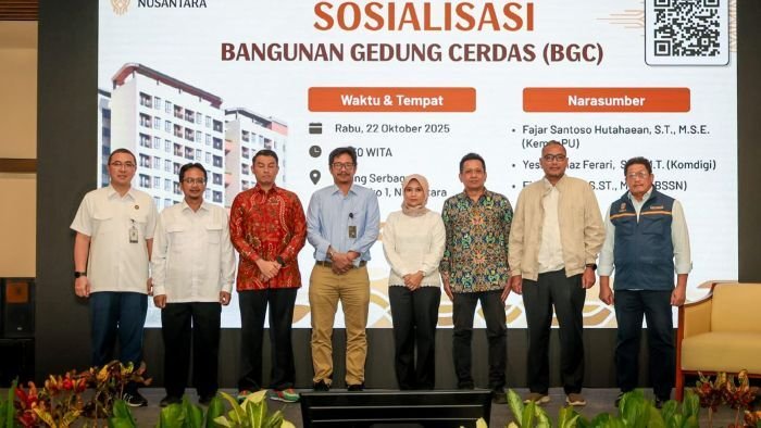 Dihadiri oleh puluhan peserta, baik dari pegawai Otorita IKN maupun konsultan dan jasa penyedia konstruksi Dihadiri oleh puluhan peserta, baik dari pegawai Otorita IKN maupun konsultan dan jasa penyedia konstruksi, sosialisasi Bangunan Gedung Cerdas (BGC) dilaksanakan di Ruang Serbaguna Kemenko 1, KIPP Nusantara, pada Rabu (22/10/2025). Foto: HO/Humas Otorita IKN