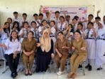 Dinas Arsip dan Perpustakaan Kabupaten Kutai Barat menggelar Safari Perpustakaan dan Literasi di SMAN 4 Barong Tongkok, pada Senin (13/10/2025). Foto: BorneoFlash/Lilis