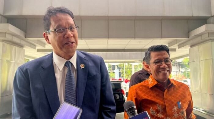 Purbaya Yudhi Sadewa (Menkeu RI) Bersama Muhamad Misbakhun Ketua Komisi XI DPR saat bertemu di Kantor Kemnterian Keuangan (27/10/2025). Foto: ANTARA/Harianto Purbaya Yudhi Sadewa (Menkeu RI) Bersama Muhamad Misbakhun Ketua Komisi XI DPR saat bertemu di Kantor Kemnterian Keuangan (27/10/2025). Foto: ANTARA/Harianto