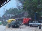 Genangan air terlihat di salah satu titik di Samarinda Genangan air terlihat di salah satu titik di Samarinda, pada Rabu (22/10/2025). Foto: BorneoFlash/Ist
