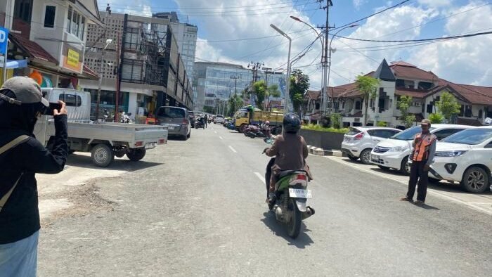 Jalan Niaga Utara, Citra Niaga Samarinda, yang akan diberlakukan sistem satu arah mulai 8 Oktober 2025. Foto: BorneoFlash/Nur Ainunnisa