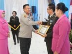 Kapolda Kaltim Irjen Pol. Endar Priantoro, S.H., S.I.K., C.F.E., M.H., Saat Sampaikan Apresiasi dan Pesan Haru untuk Personel yang Purna Tugas, pada Selasa (14/10/2025). Foto: HO/Humas Polda Kaltim