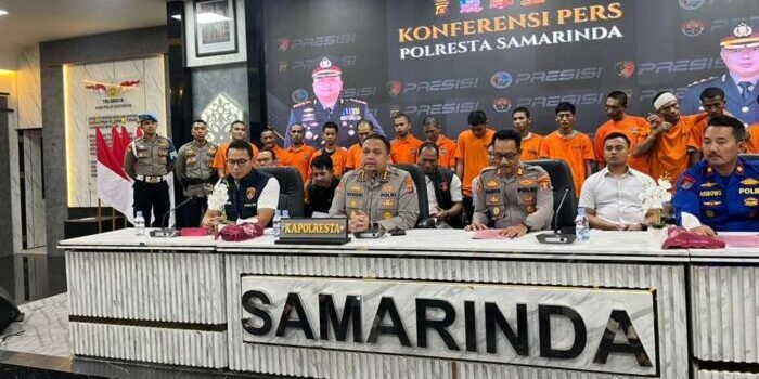 Kapolresta Samarinda, Kombes Pol Hendri Umar, saat memberikan keterangan pers di Aula Polresta Samarinda, pada Rabu (29/10/2025). Foto: BorneoFlash/Nur Ainunnisa