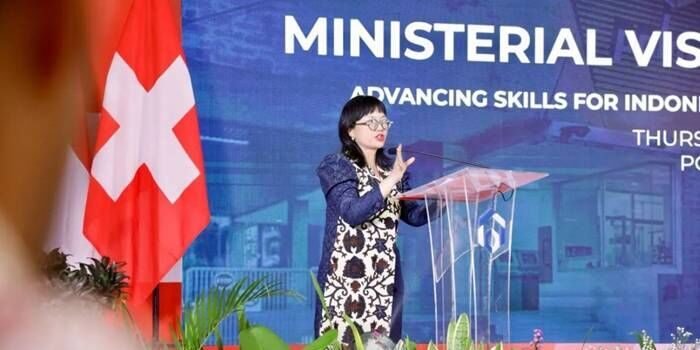 Wakil Menteri Pendidikan Tinggi, Sains, dan Teknologi (Wamendiktisaintek) Stella Christie dalam Ministerial Visit & Signing Ceremony: Advancing Skills For Indonesia Sustainable And Competitive Future di Politeknik Manufaktur (Polman) Bandung pada Kamis (2