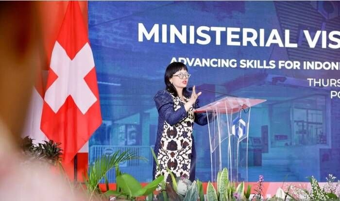 Wakil Menteri Pendidikan Tinggi, Sains, dan Teknologi (Wamendiktisaintek) Stella Christie dalam Ministerial Visit & Signing Ceremony: Advancing Skills For Indonesia Sustainable And Competitive Future di Politeknik Manufaktur (Polman) Bandung pada Kamis (2/10/2025). ANTARA/HO-Kemdiktisaintek RI