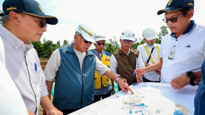 Kepala Otorita IKN, Basuki Hadimuljono, menjalankan amanat Presiden Prabowo Kepala Otorita IKN, Basuki Hadimuljono, menjalankan amanat Presiden Prabowo untuk memastikan pembangunan IKN baik infrastruktur maupun sumber daya manusianya, terus berjalan sesuai target. Foto: HO/Humas Otorita IKN