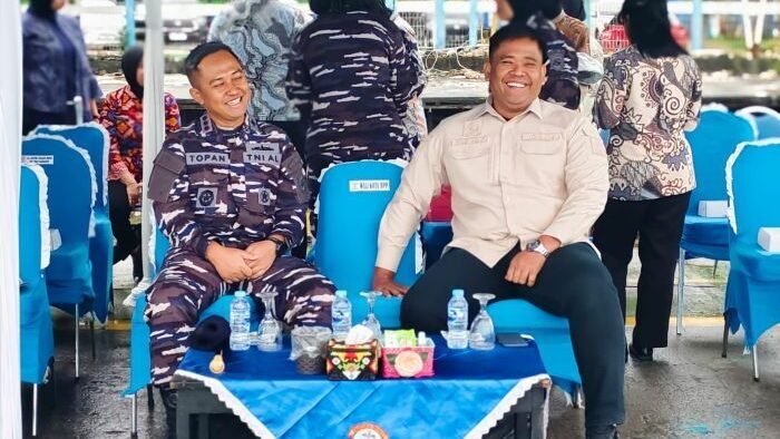 Ketua Komisi II DPRD Kota Balikpapan, Fauzi Adi Firmansyah Bersama Komandan Lanal Balikpapan Kolonel Laut (P) Topan Agung Yuwono. Foto: BorneoFlash/Ardian
