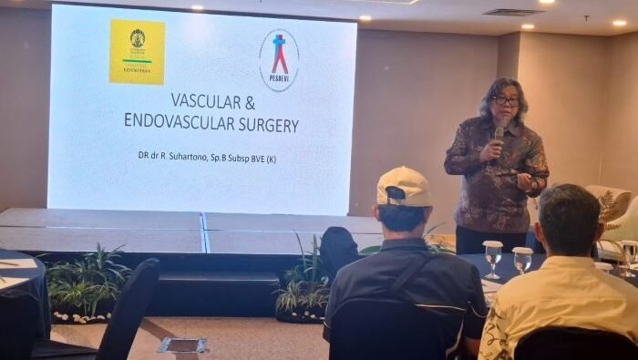 Media Tour 2025: Health Talk Update Penanganan Bedah Vaskular yang digelar oleh RS Premier Bintaro di Four Points Hotel by Sheraton, pada hari Kamis (30/10/2025). Foto: BorneoFlash/Niken Sulastri