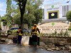Median jalan yang di bongkar salah satunya di Jl Pahlawan Kota Samarinda. Foto: BorneoFlash/Nur Ainunnisa