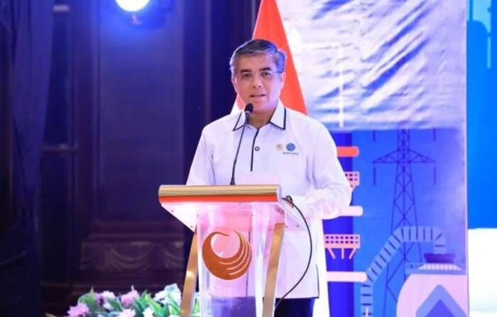 Menteri Ketenagakerjaan (Menaker) Yassierli saat menjadi Keynote Speaker pada Seminar Nasional Forum Komunikasi SP Sekar BUMN Tahun 2025 di Jakarta, Senin (27/10/2025). FOTO : ANTARA/HO-Kemnaker RI.