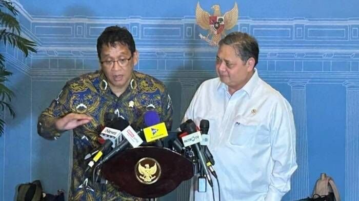 Menteri Keuangan Purbaya Yudhi Sadewa (kiri) memberikan keterangan pers di Kompleks Istana Kepresidenan, Jakarta, Rabu (29/10/2025). FOTO : ANTARA/Fathur Rochman Menteri Keuangan Purbaya Yudhi Sadewa (kiri) memberikan keterangan pers di Kompleks Istana Kepresidenan, Jakarta, Rabu (29/10/2025). FOTO : ANTARA/Fathur Rochman