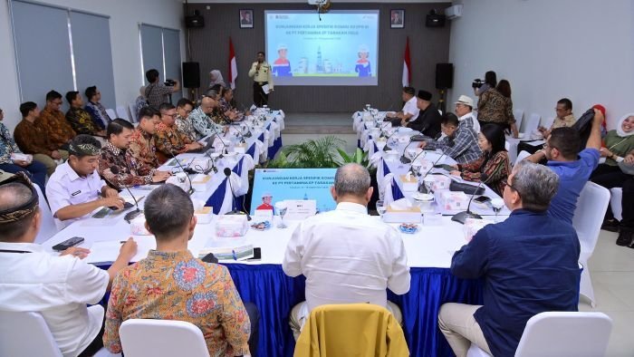 PHI menerima Kunjungan Kerja Spesifik (Kunspek) Komisi XII DPR RI yang membidangi sektor energi, sumber daya mineral, lingkungan hidup, dan investasi, ke wilayah kerja migas Perusahaan di Kota Tarakan, Kalimantan Utara, pada Rabu (17/9/2025).  Foto: HO/PHI