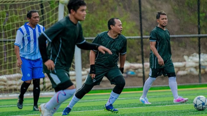 PHM menggelar kegiatan olahraga persahabatan berupa mini soccer bersama Forkopimcam, Pemerintah Desa, dan Badan Permusyawaratan Desa di Kecamatan Muara Badak, Kutai Kartanegara yang digelar di Samarinda pada 18 Oktober 2025. Foto: HO/PHM