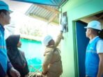 PLN UID Kaltimra menyalurkan sambungan listrik gratis bagi 74 keluarga prasejahtera melalui program LUTD yang digelar serentak di seluruh Indonesia PLN UID Kaltimra menyalurkan sambungan listrik gratis bagi 74 keluarga prasejahtera melalui program LUTD yang digelar serentak di seluruh Indonesia, pada Selasa (21/10/2025). Foto: HO/PLN UID Kaltimra