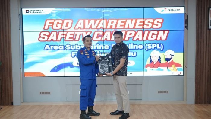 PT Pertamina Patra Niaga Regional Kalimantan menginisiasi FGD bertema “Awareness Safety Campaign Area Submarine Pipeline (SPL) Fuel Terminal Tanjung Batu”, pada Kamis (2/10/2025). Foto: HO/PT Pertamina Patra Niaga