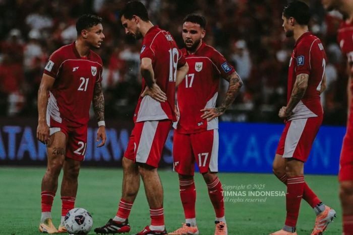 Para pemain tim nasional Indonesia pada laga Grup B putaran keempat Kualifikasi Piala Dunia 2026 zona Asia kontra Irak di Stadion King Abdullah Sports City, Jeddah, Pada , Minggu dini hari WITA. Foto: HO/PSSI
