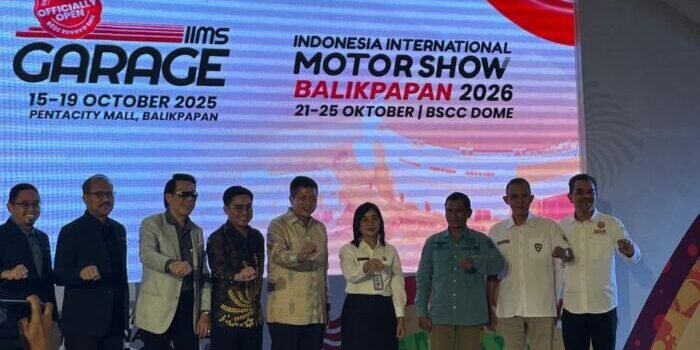 Pembukaan IIMS Garage Balikpapan 2025 di Atrium Pentacity Mall Balikpapan, pada Rabu (15/10/2025). Foto: BorneoFlash/Niken Sulastri