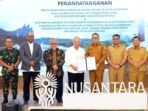 Penandatanganan Kesepakatan antara Otorita IKN bersama Pemprov Kalimantan Timur Penandatanganan Kesepakatan antara Otorita IKN bersama Pemprov Kalimantan Timur, Pemkab PPU, Pemkab Kutai Kartanegara, dan Pemkot Balikpapan menyepakati batas wilayah antara IKN dan wilayah administratif di sekitarnya, di Kantor Kemenko 3 KIPP, pada Selasa (21/10/2025). Foto: HO/Humas Otorita IKN