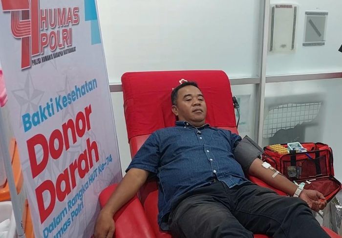 Rayakan 74 Tahun Humas Polri, Polresta Balikpapan dan Insan Media Kompak Donor Darah untuk Kemanusiaan