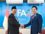 Menteri Perencanaan Pembangunan Nasional/Kepala Badan Perencanaan Pembangunan Nasional (PPN/Bappenas) Rachmat Pambudy saat bertemu Direktur Jenderal FAO Qu Dongyu di Kantor Pusat FAO, Roma, Italia, Sabtu (11/10/2025). FOTO : ANTARA/HO (Bappenas)